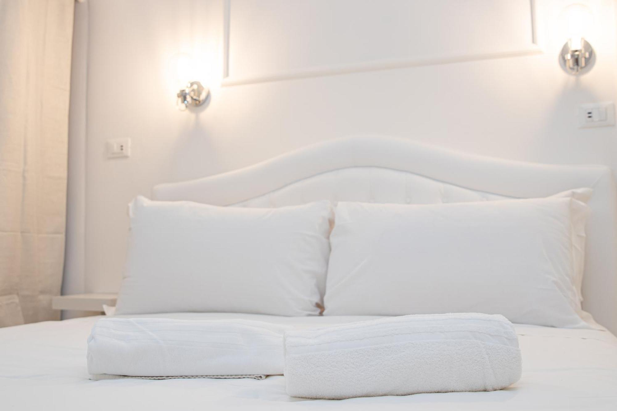 רומא Deluxe Suite Welness מראה חיצוני תמונה